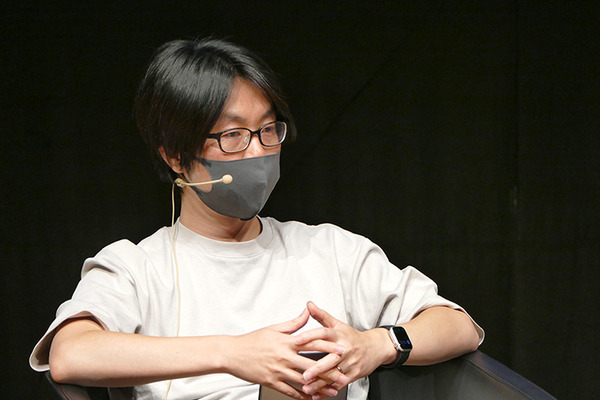 ロボットと生きる未来の物語　日本科学未来館、「AIの遺電子」トークショーを開催