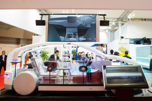 「ジャパンモビリティショー2023」見どころレポート(1) スバルが空飛ぶクルマ(コンセプト)を展示　自動車メーカー編