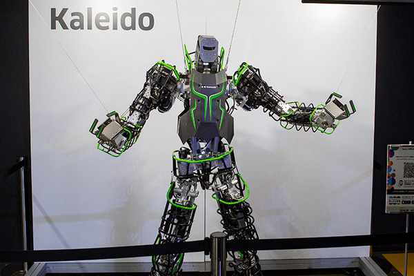 「ジャパンモビリティショー2023」見どころレポート(2) 未来のモビリティに出会い、バーチャル試乗体験も　モビリティ・ロボット編