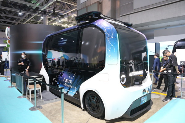 「ジャパンモビリティショー2023」見どころレポート(2) 未来のモビリティに出会い、バーチャル試乗体験も　モビリティ・ロボット編