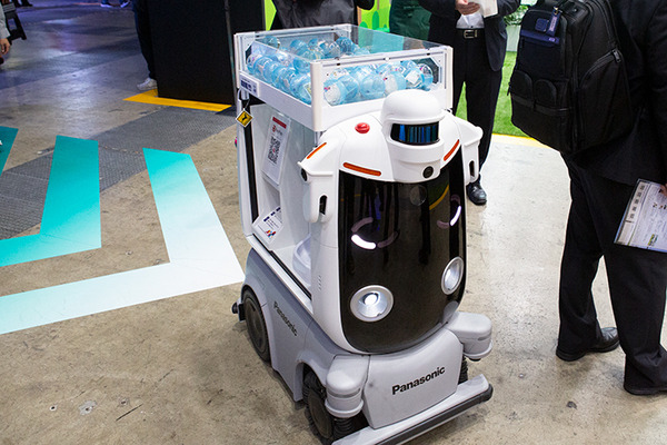 「ジャパンモビリティショー2023」見どころレポート(2) 未来のモビリティに出会い、バーチャル試乗体験も　モビリティ・ロボット編