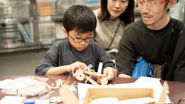 子どもが「論理的・創造的な問題解決力」を習得できる本格的な発明キットと書籍「子どもが体験するべき50の危険なこと」発売