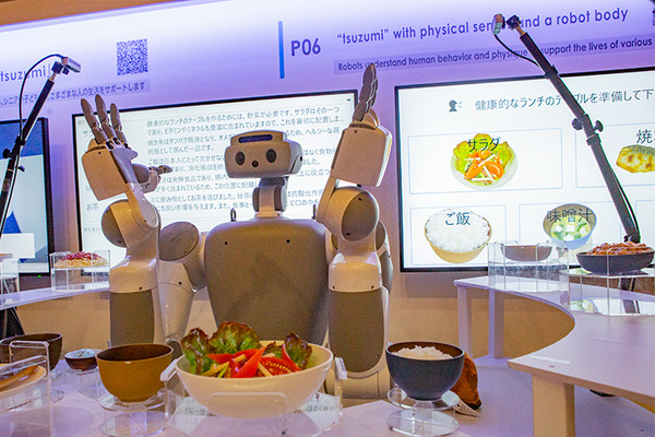 NTT版生成AI大規模言語モデル(LLM)「tsuzumi」驚異の性能を披露 NTT R&Dフォーラム2023開幕 NTT島田社長の基調講演と見どころ