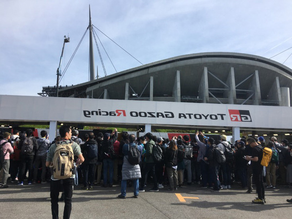 WRC「ラリージャパン」開幕　豊田スタジアムに多くのファンが来場！写真で見るトップドライバー達の素顔、サービスパークや展示会場