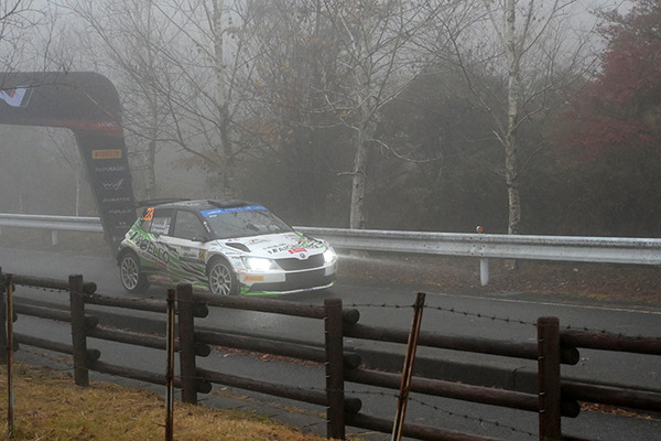 WRC「ラリージャパン」公道区間の初日は悪天候で波乱【SS別トップタイムドライバ一覧】勝田は痛恨のクラッシュ＆復帰！【速報】復帰後トップタイム連発