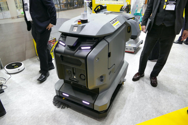 「ビルメンフェア&クリーンEXPO 2023」は「ほぼロボット展」と言えるくらい掃除ロボットばかり