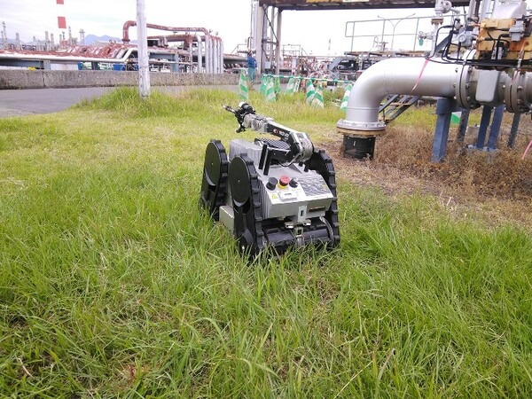三菱重工業、プラント巡回点検防爆ロボット「EX ROVR」がENEOS大分製油所で連続稼働　引火性ガスが充満する環境にも対応