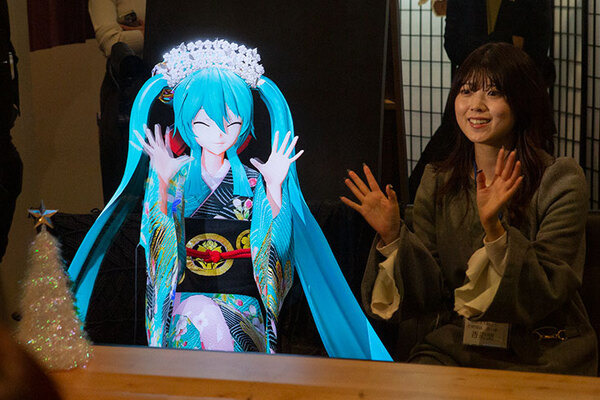 【NTTの新技術】中村獅童×初音ミク「超歌舞伎 今昔饗宴千本桜」と驚きの「裸眼XR 初音ミクあいせき」体験レポート【歌舞伎座で初公演】