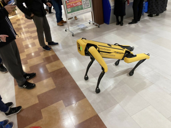 「ロボットのまち相模原」を目指して子ども達が体験　産学官連携イベント「ロボット大集合！ in アリオ橋本2023」レポート