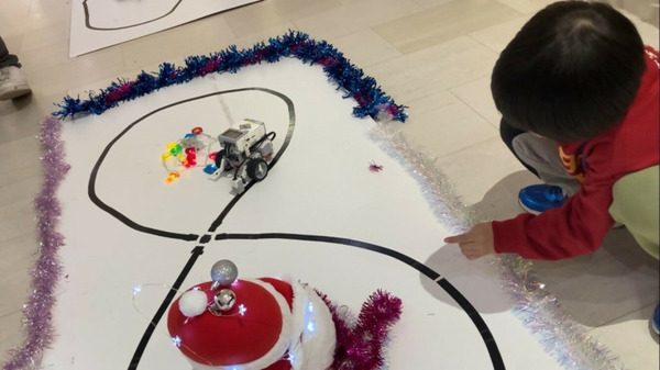 「ロボットのまち相模原」を目指して子ども達が体験　産学官連携イベント「ロボット大集合！ in アリオ橋本2023」レポート