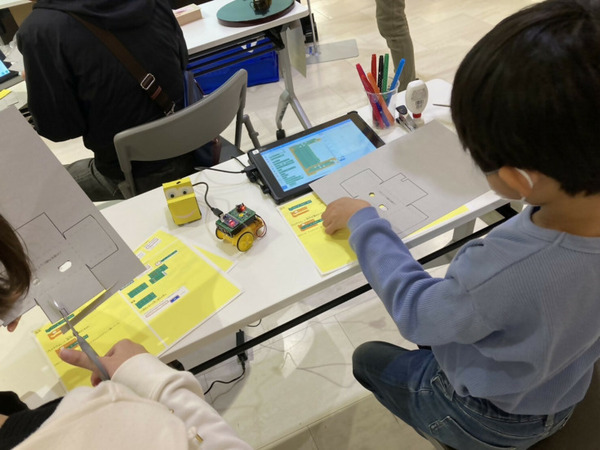「ロボットのまち相模原」を目指して子ども達が体験　産学官連携イベント「ロボット大集合！ in アリオ橋本2023」レポート