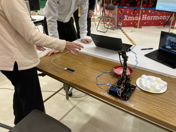 「ロボットのまち相模原」を目指して子ども達が体験　産学官連携イベント「ロボット大集合！ in アリオ橋本2023」レポート