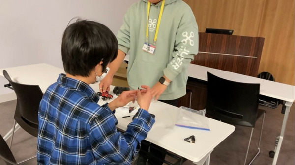 「ロボットのまち相模原」を目指して子ども達が体験　産学官連携イベント「ロボット大集合！ in アリオ橋本2023」レポート