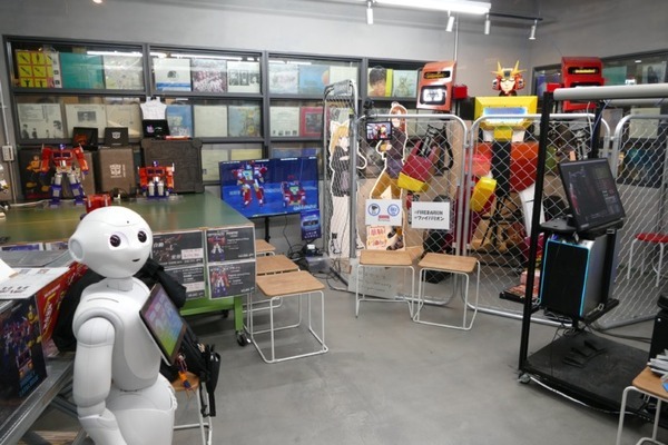 勇者ロボ「ファイバリオン」も操作可能！ 「Akibaロボラボ＠シークベース」開催中