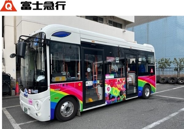 EVバスはどれくらい普及し始めているの? EVモーターズ・ジャパンが昨年の小型コミュニティEVバスと大型路線EVバスの納車先を紹介