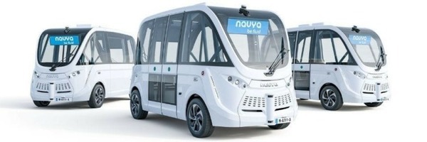 マクニカが自動運転EVバスの公道実証実験を福岡市JR箱崎駅周辺エリアで実施　初のインフラ連携による信号・路車協調も