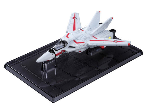 アニメ『超時空要塞マクロス』と「トミカ」が初コラボ！バルキリー3種を4月発売　一条/ジーナス/フォッカー機　河森正治氏が監修