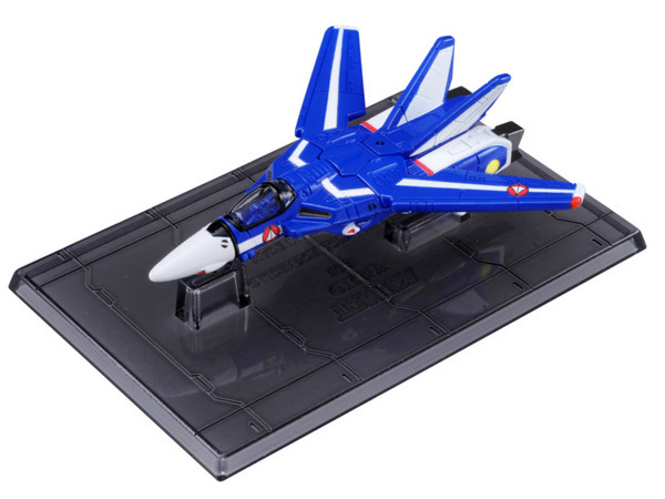 アニメ『超時空要塞マクロス』と「トミカ」が初コラボ！バルキリー3種を4月発売　一条/ジーナス/フォッカー機　河森正治氏が監修
