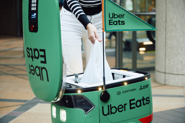 Uber Eatsが自律走行ロボットでデリバリーサービスを3月中に東京都内の一部地域で開始へ　三菱電機、Cartkenと提携