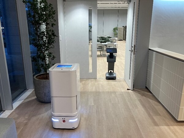 NECネッツエスアイが「サービスロボットを群管理するための国内標準化の規格案」を策定　本社ビルで実証実験