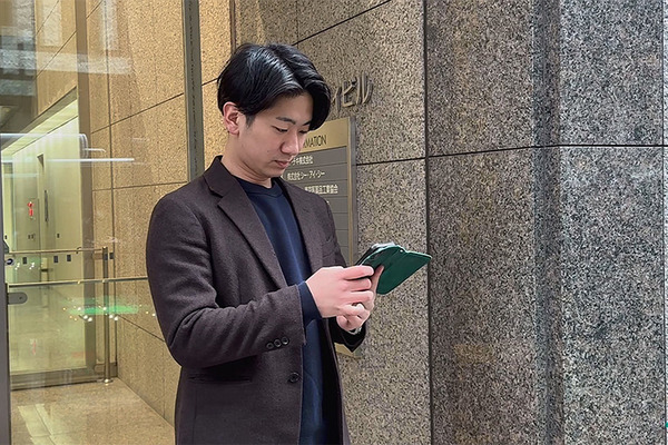【速報】Uber Eatsが自動運転デリバリーロボットを導入！東京都内で料理の配達を6日から開始、実演走行を公開