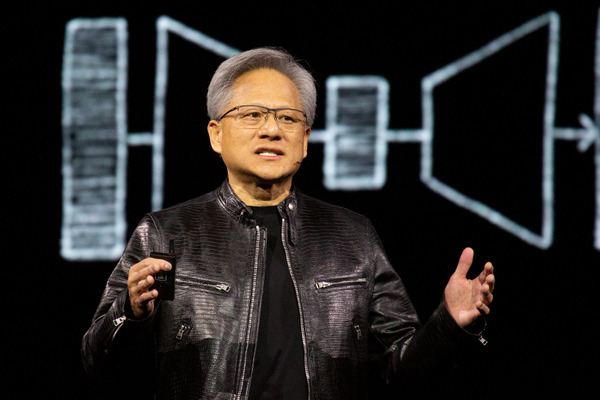 NVIDIAがヒューマノイド開発プラットフォーム提供を発表　ディズニーの二足歩行ロボットが登壇　Jetson Orinから次世代Thorへ