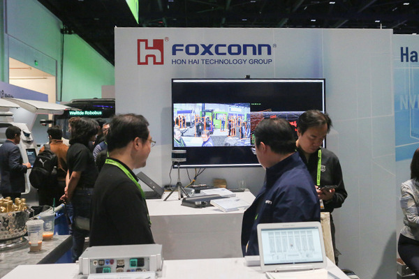 「GTC 2024」展示ホールはヒューマノイドなど次世代の情報を求めて超満員　現地の様子を写真と動画で体験