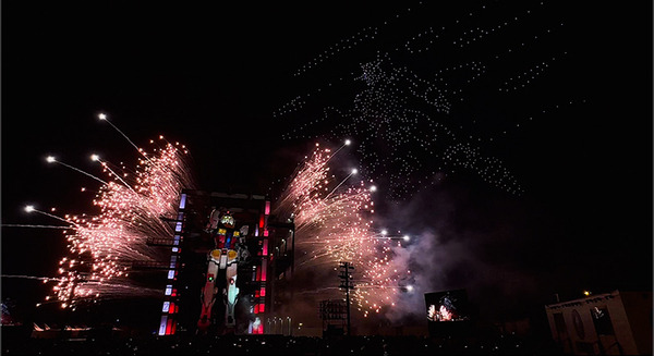 横浜の動くガンダム、アムロのセリフでお別れを告げる　最後の起動実験を花火とドローンショーで飾った「GFYグランドフィナーレ」