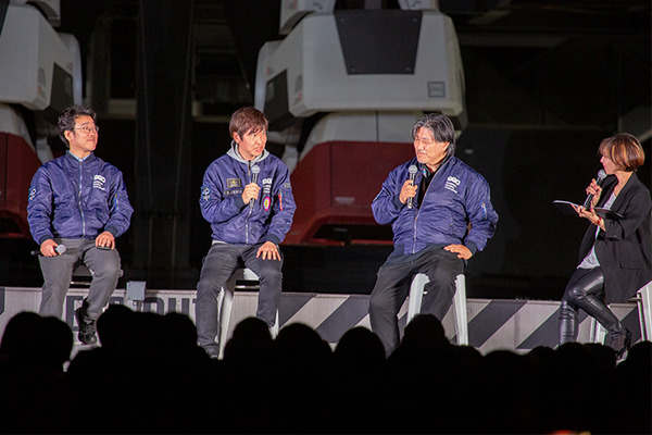 横浜の動くガンダム、アムロのセリフでお別れを告げる　最後の起動実験を花火とドローンショーで飾った「GFYグランドフィナーレ」