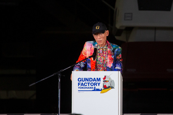 横浜の動くガンダム、アムロのセリフでお別れを告げる　最後の起動実験を花火とドローンショーで飾った「GFYグランドフィナーレ」