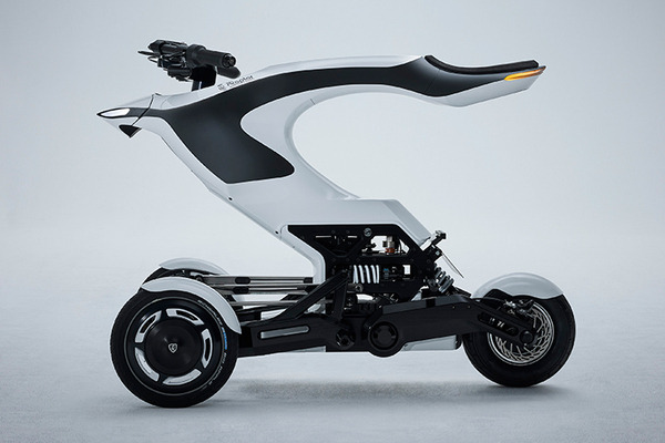 運転席と駆動ベースユニットが分離・合体！次世代3輪モビリティ「Raptor」発表　千葉工大fuRoとRDSの技術を融合