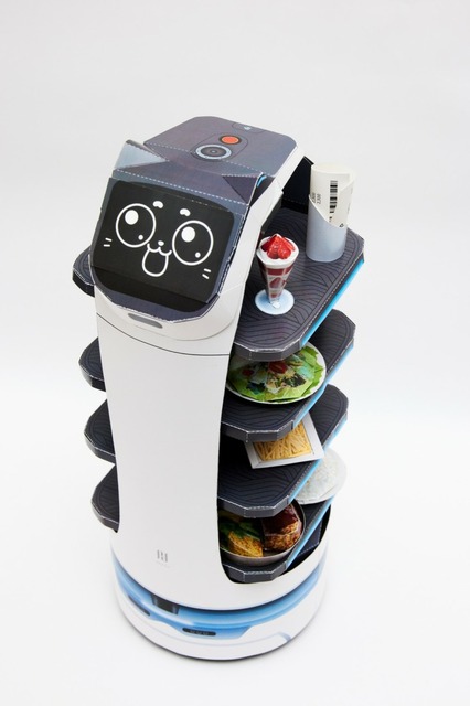 ネコ型配膳ロボット「BellaBot」の公式ファンブックが4/15発売　高さ30cmのペーパークラフト付き　宝島社から