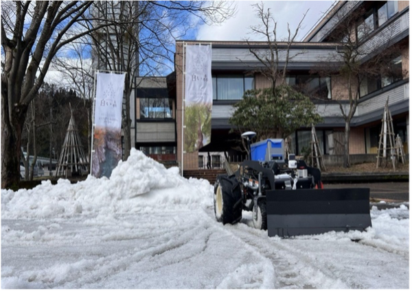 山形県で自動除雪モビリティの実証実験、実地報告を公開　製品化に向けた調整へ　エバーブルーテクノロジーズ