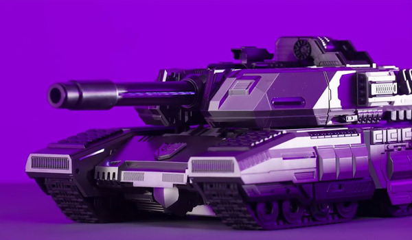 トランスフォーマー作品の破壊大帝「フラッグシップメガトロン」発表　ロボットから戦車に完全自動変形する高性能ロボットトイ