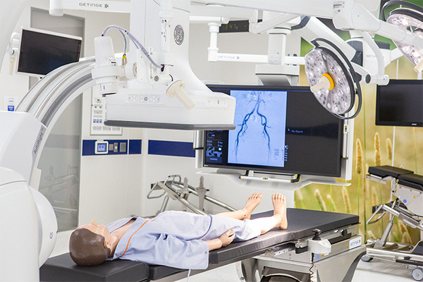 AIやIoT 最新ICTで挑む 医療現場の働き方改革とDX最前線　ゲティンゲがハイブリッド手術室や滅菌再生、病室・手術室運用システム導入事例を公開