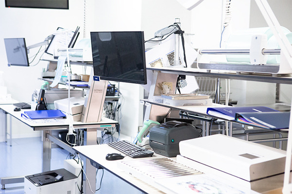 AIやIoT 最新ICTで挑む 医療現場の働き方改革とDX最前線　ゲティンゲがハイブリッド手術室や滅菌再生、病室・手術室運用システム導入事例を公開