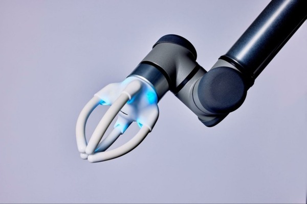 ブリヂストンのソフトロボティクス・人工筋肉を使った無目的室「Morph inn」を公開　やわらかいロボットに包まれる新体験