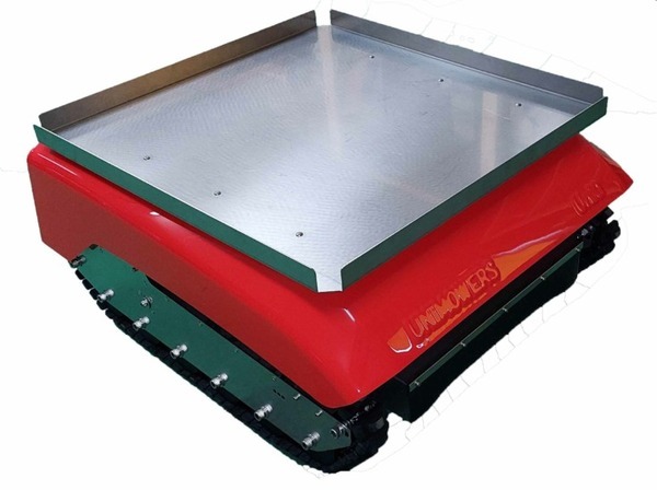 電動ラジコン草刈りロボット「ユニモワーズ」の実証実験を九大附属農場で実施