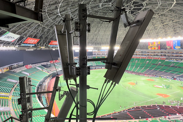 PayPayドーム内の通信基地局をソフトバンクが公開　立入禁止の基地局エリアを見学、ドーム球場の利点と課題 ミリ波の現状を聞く