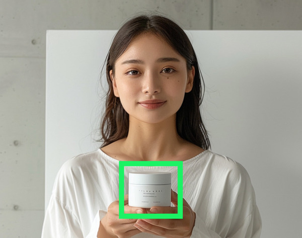 生成AIが作ったAIモデルとリアルなブツ撮り製品を自然に合成　モデルの国籍・性別・服装・ポーズは思いのまま　タレント広告DXサービス