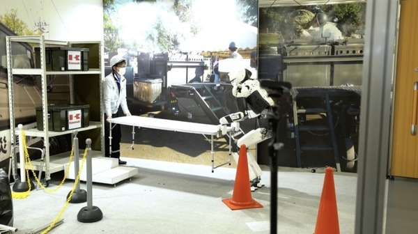 立命館大学発スタートアップの人機一体が「ハイブリッド力制御方式」による人型ロボット成果発表会とデモを8/1に実施