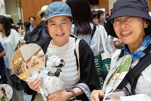 aibo「きなこ」の初お披露目に「動く25周年記念aibo」など見どころ満載！大盛況の「aiboファンミーティング18」写真レポート