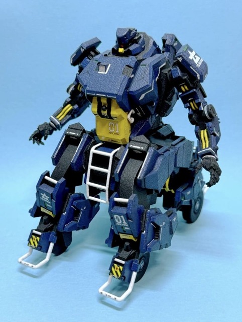 身長4mの搭乗型巨大ロボット『アーカックス』の1/35プラモデルが登場　実機同様に頭・腕・腰・ハッチが可動