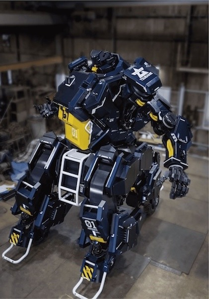 身長4mの搭乗型巨大ロボット『アーカックス』の1/35プラモデルが登場　実機同様に頭・腕・腰・ハッチが可動