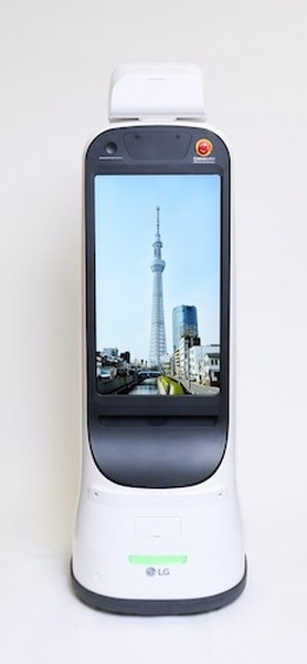 東京スカイツリーでロボットによる案内誘導の実証実験を実施　団体客への効率的な案内誘導が可能か検証