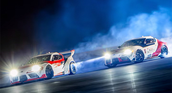 トヨタ 自動運転のスープラが2台でツインドリフトを決める動画を公開　TRIとスタンフォード大学が共同開発