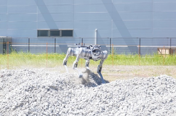 建設業界向けロボットのテストフィールド「鴻池組ロボットパーク」が本格始動　最先端技術の実証実験場に