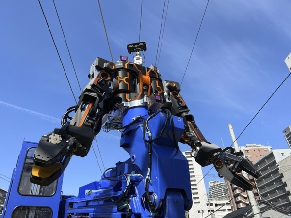 GMOインターネットグループ「Japan Robot Week 2024」に初出展　最大規模のブースに汎用人型重機や四足歩行ロボットなど展示