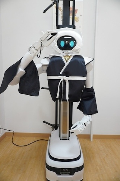 「ugo Pro」が画像解析AIロボット「べんけーくん」に変身　図書館で自律的に移動しながら蔵書を点検　岩手県平泉町