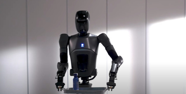 PUDUがセミヒューマノイド『汎用具現化インテリジェント』ロボットを発表　2025年に本格的な商用化